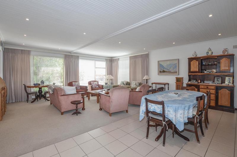 6 Bedroom Property for Sale in Welgemoed Western Cape